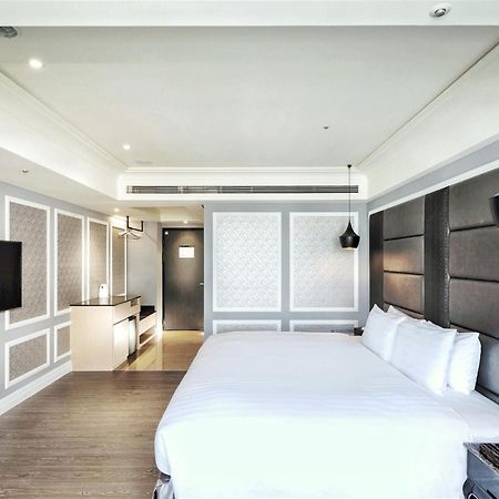 Sun Hao Hotel Тайчжун Экстерьер фото